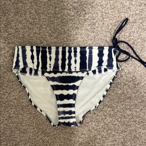 Athleta Navy and White Bikini Bottom small